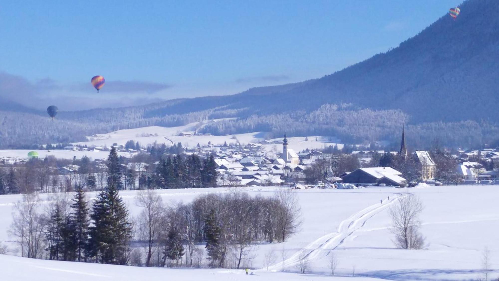 Wellnessoase Mit Sauna Und Whirlpool Inzell Exterior photo